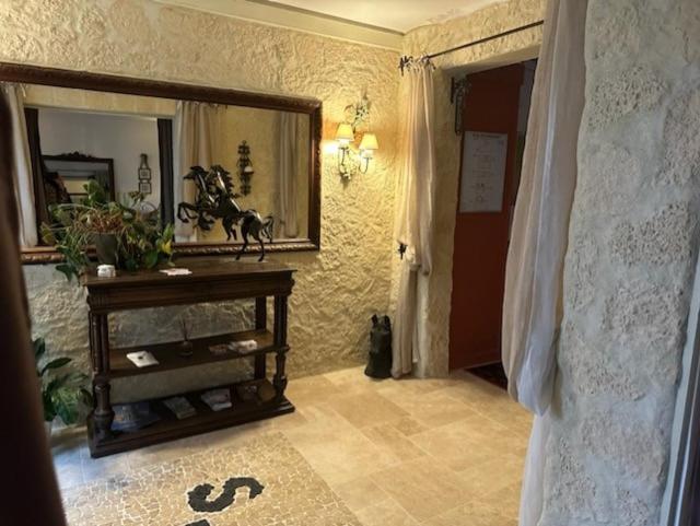 Hotel Boutique Saint-Louis Lisieux Exterior foto